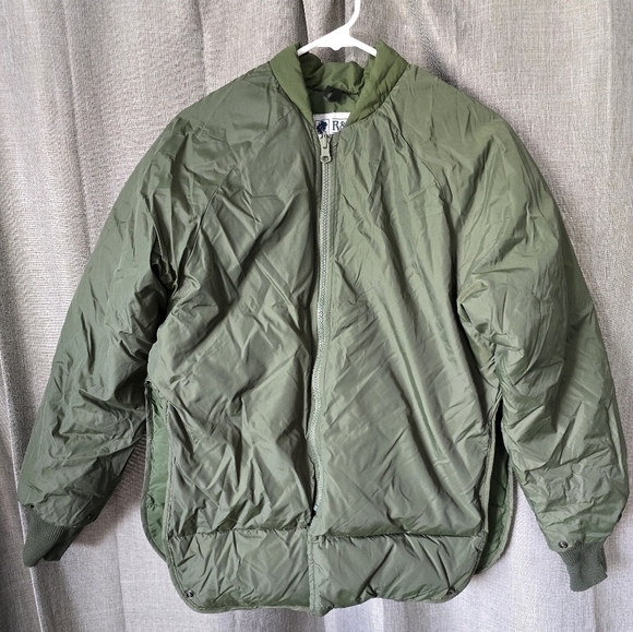 Vintage R&R Uniform Military Army Green Womens Size Medium Down Puffer Jacket - Picture 1 of 5